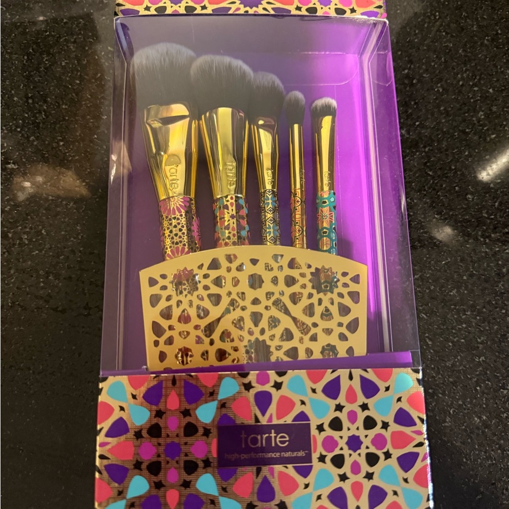 Tarte Vibrant Brush Collection with Gold Accents